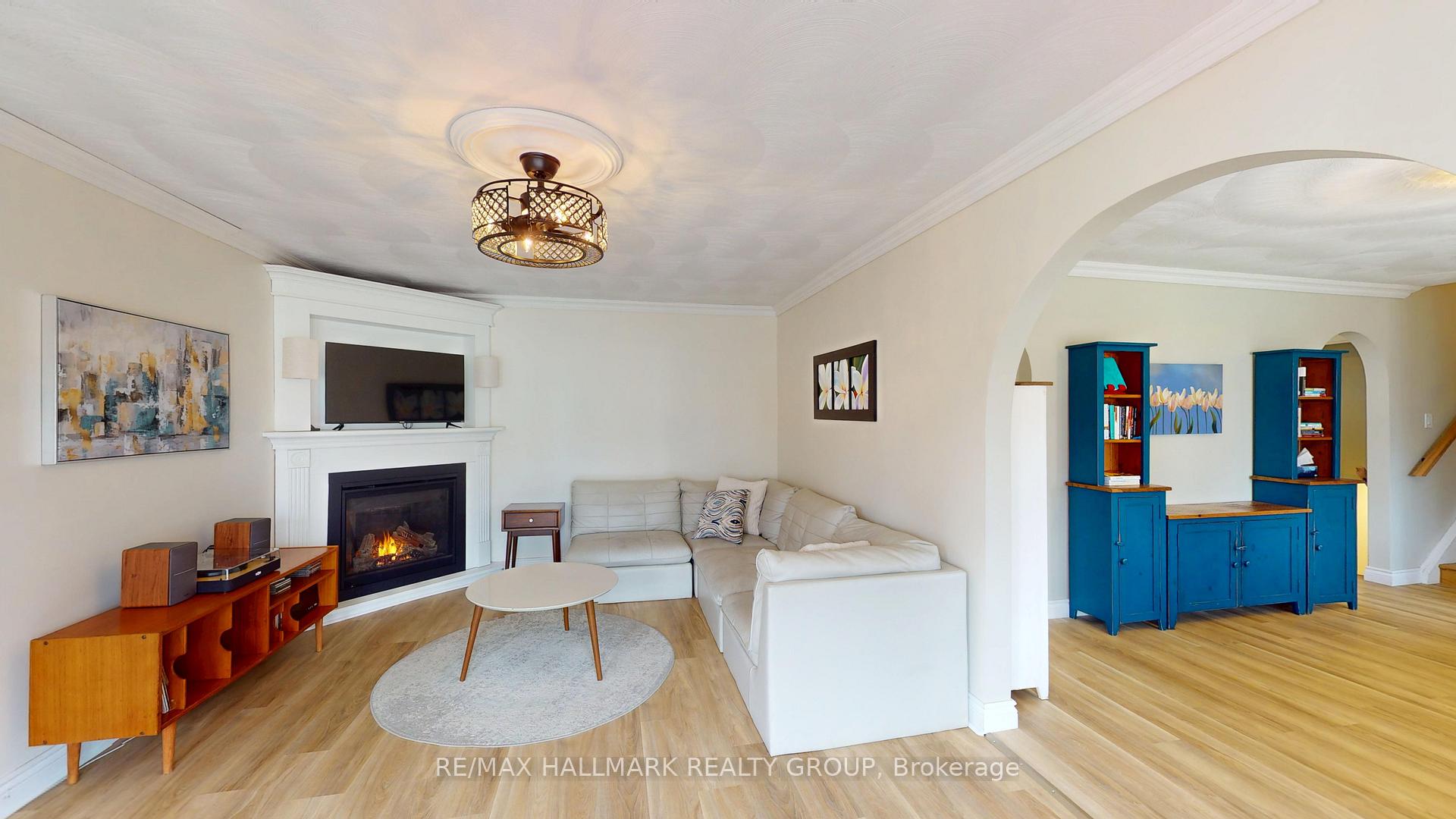 Photo 17 of 677 Laurier Boulevard, Brockville — HOMEH