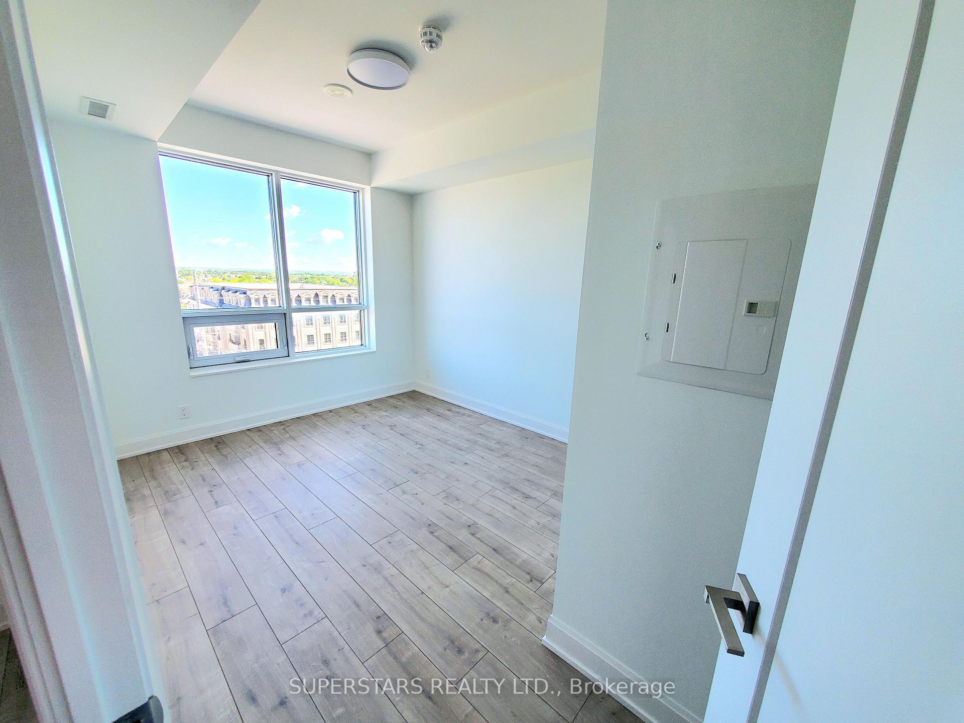 Photo 8 of Unit 812, 38 Water Walk Drive, Markham, Unionville — HOMEH