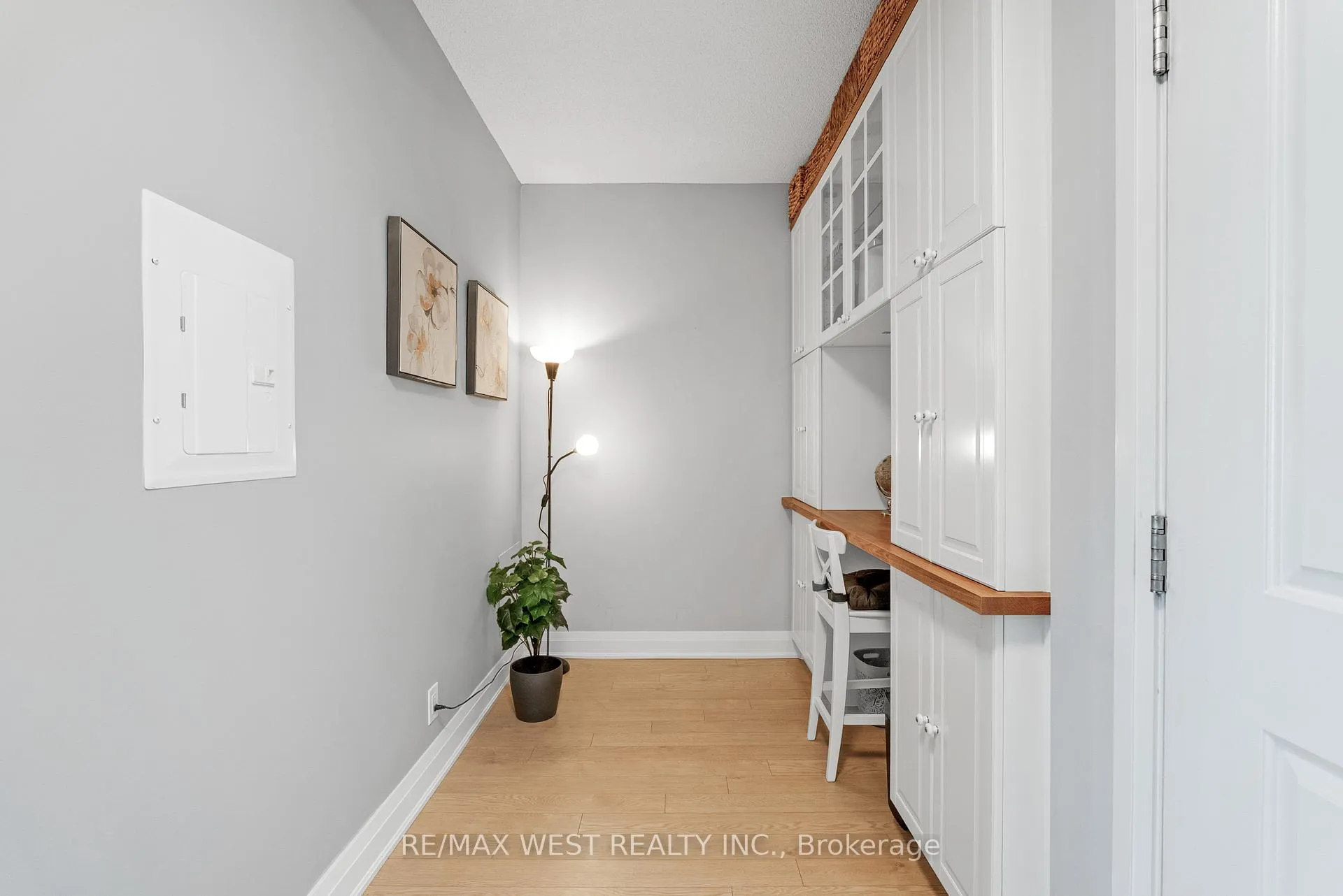 Photo 6 of Unit 710, 24 Woodstream Boulevard, Vaughan, Vaughan Grove — HOMEH