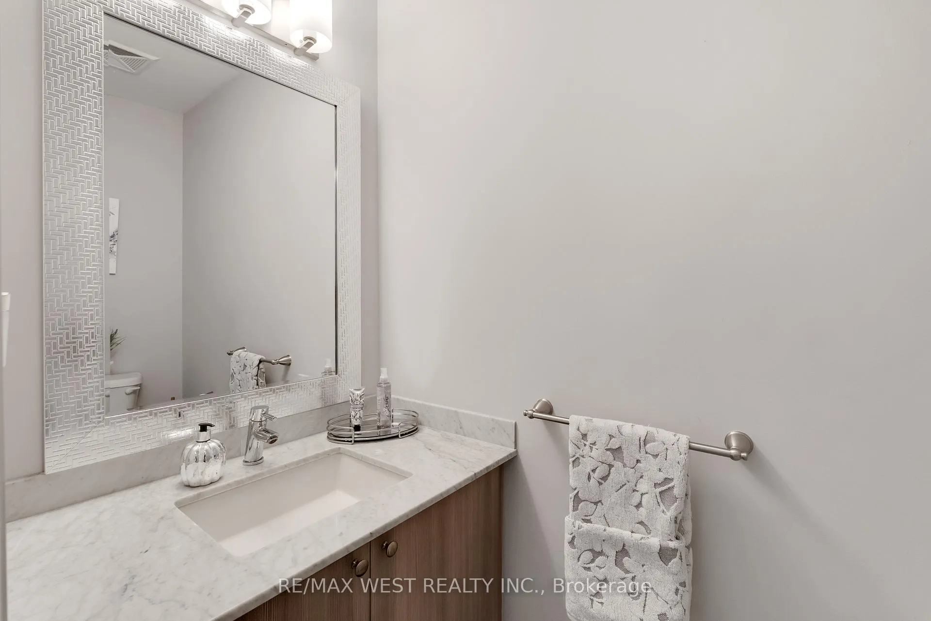 Photo 19 of Unit 710, 24 Woodstream Boulevard, Vaughan, Vaughan Grove — HOMEH