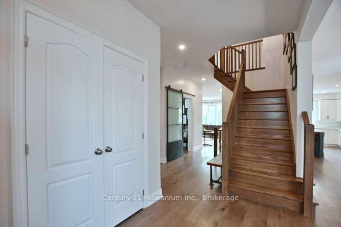 Photo 14 of 3 Gilpin Crescent, Collingwood — HOMEH