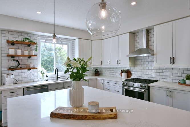 Photo 19 of 3 Gilpin Crescent, Collingwood — HOMEH