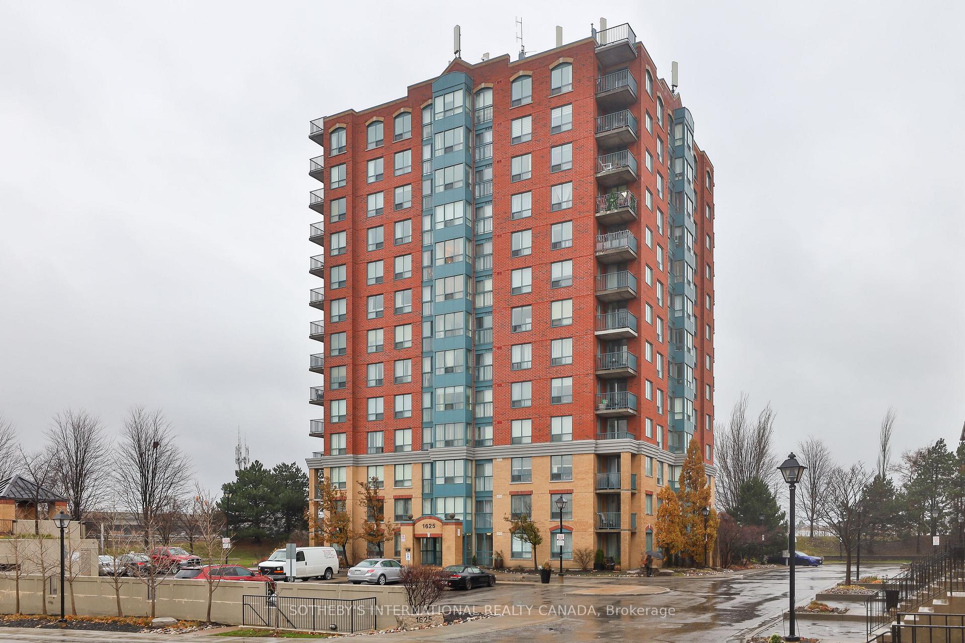 Front of Unit 709, 1625 Pickering Parkway