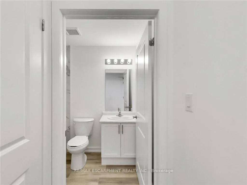 Photo 17 of Unit 811, 470 Dundas Street E, Hamilton, Waterdown — HOMEH