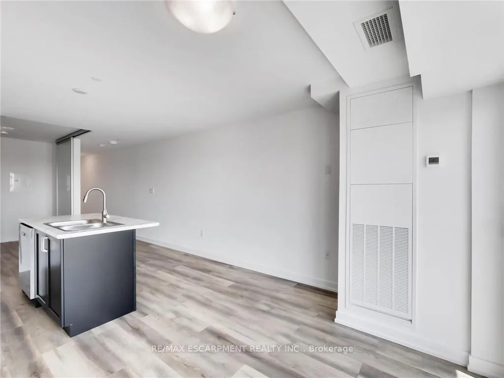 Photo 25 of Unit 811, 470 Dundas Street E, Hamilton, Waterdown — HOMEH