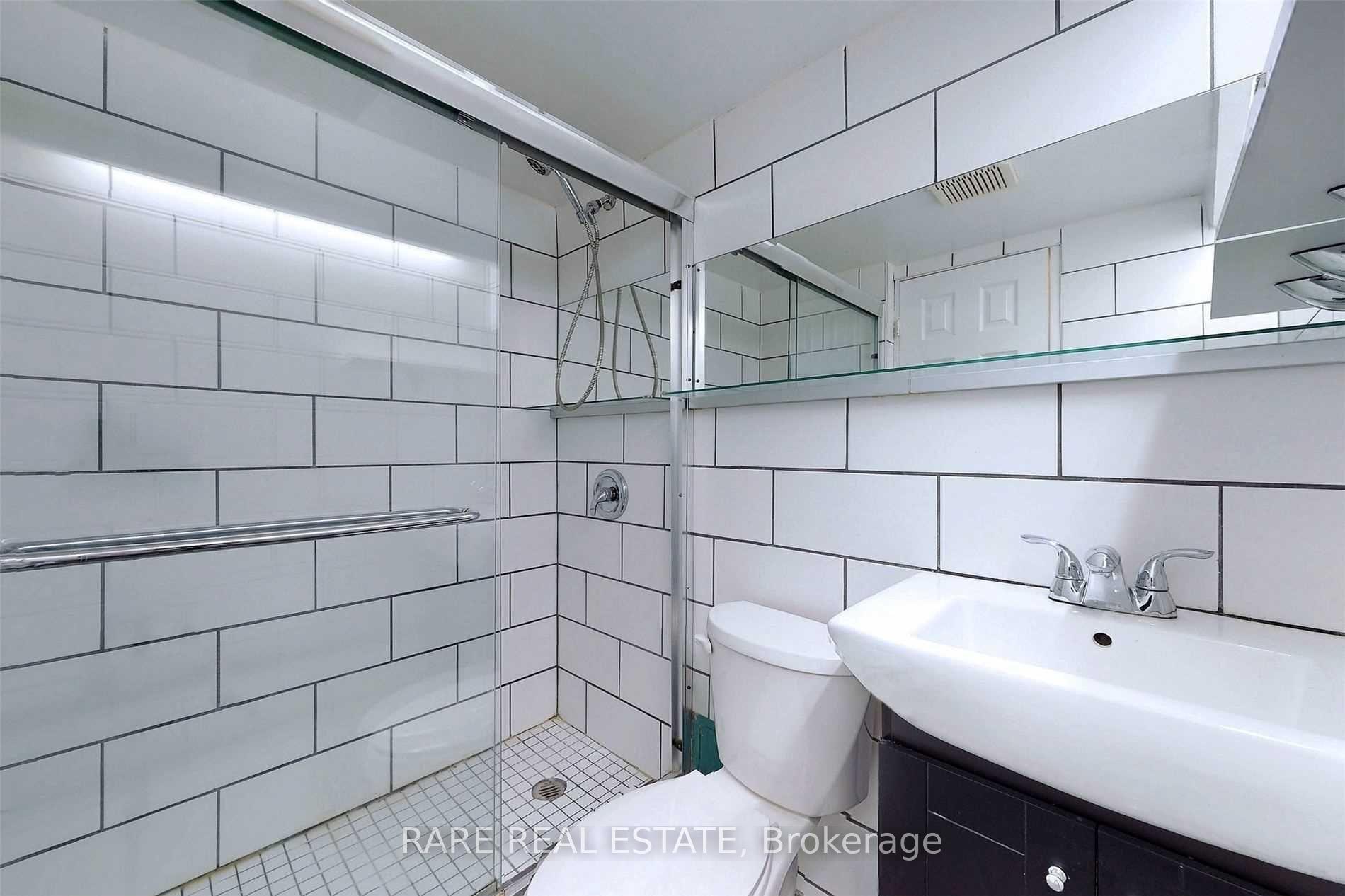 Photo 5 of Unit 2107, 30 Gloucester Street, Toronto, Church-Yonge Corridor — HOMEH