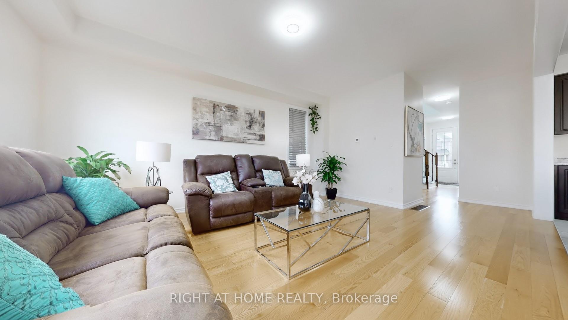 Photo 10 of 78 Wagner Crescent, Essa, Angus — HOMEH