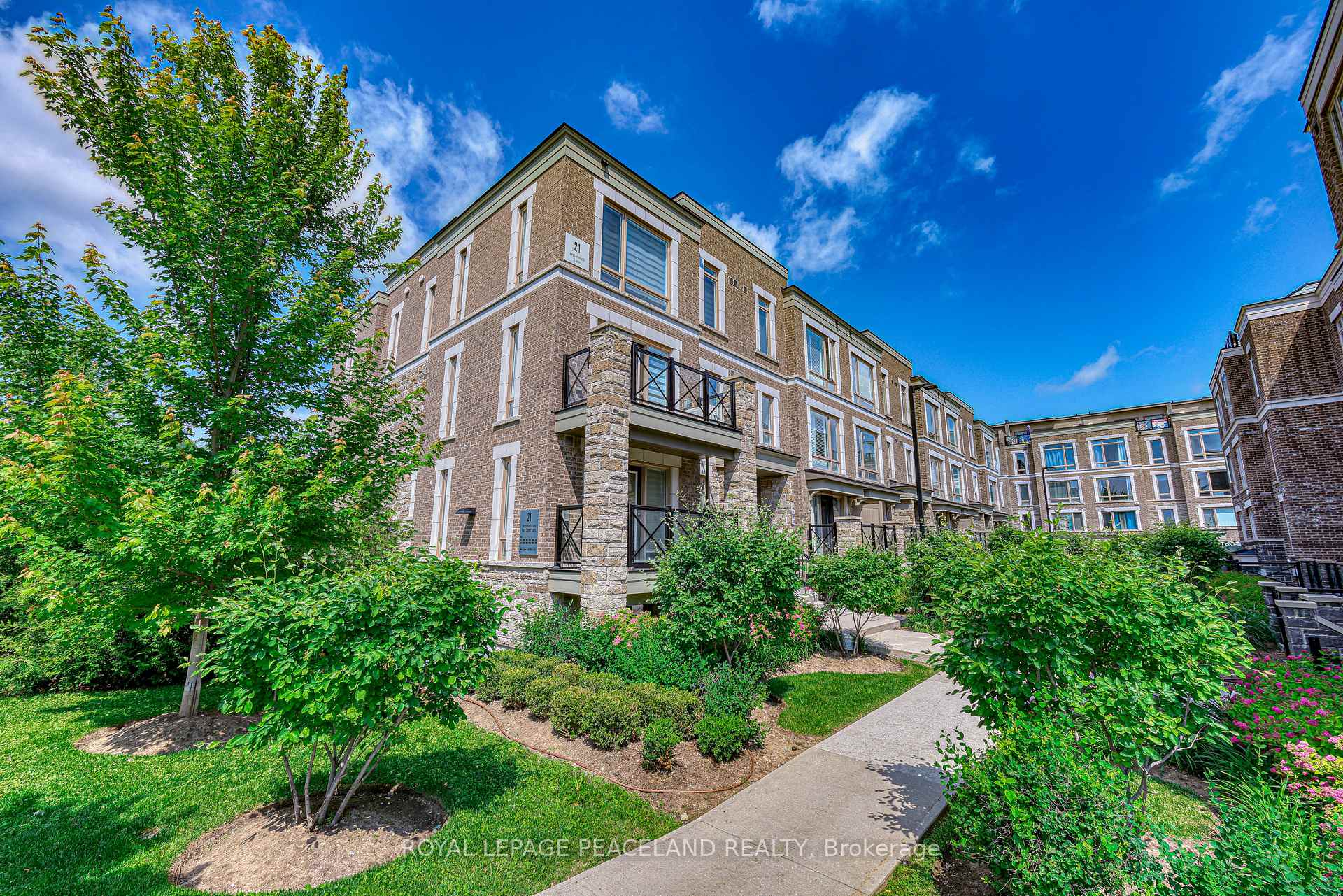 Photo 4 of Unit 2813, 21 Westmeath Lane, Markham, Cornell — HOMEH
