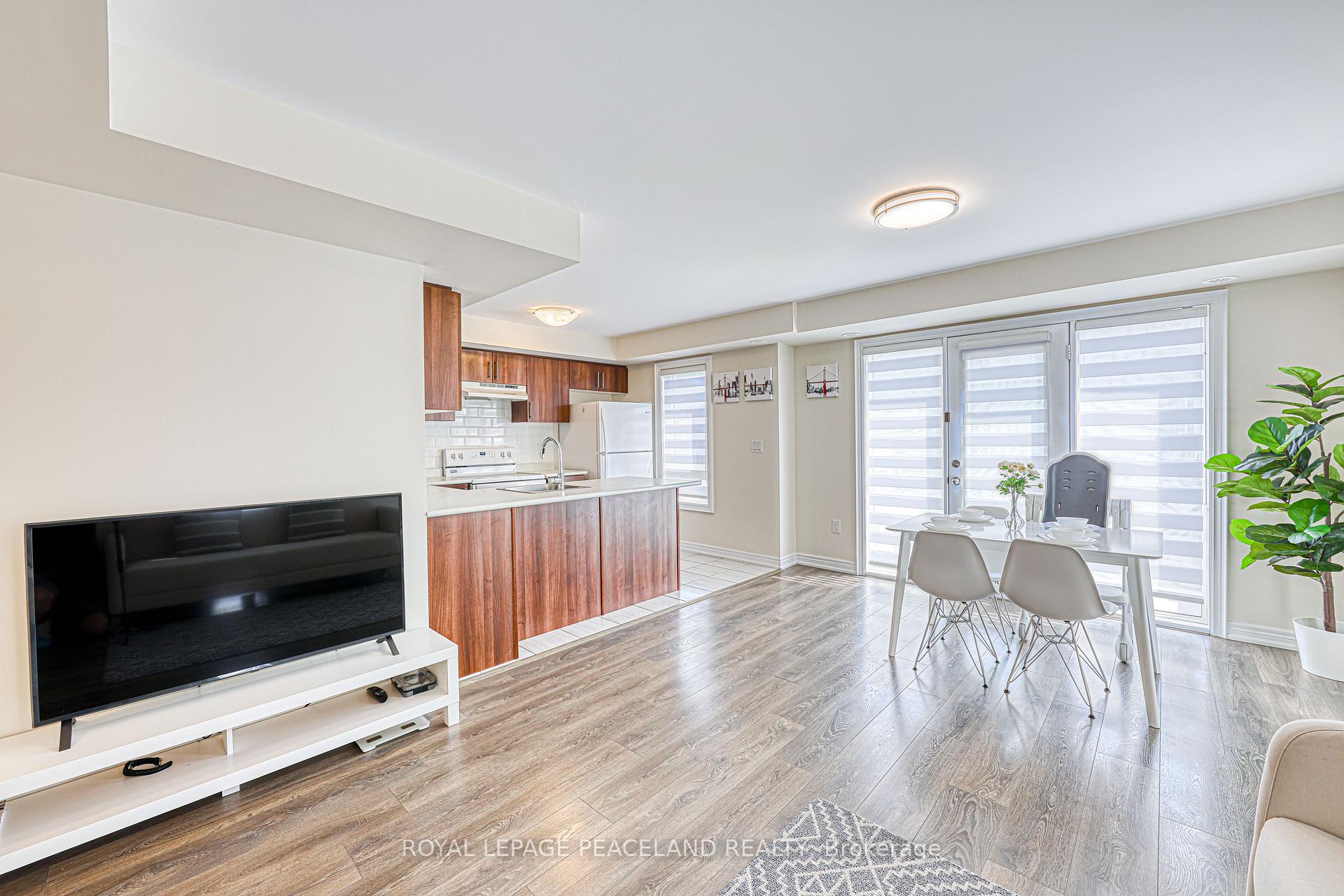 Photo 7 of Unit 2813, 21 Westmeath Lane, Markham, Cornell — HOMEH