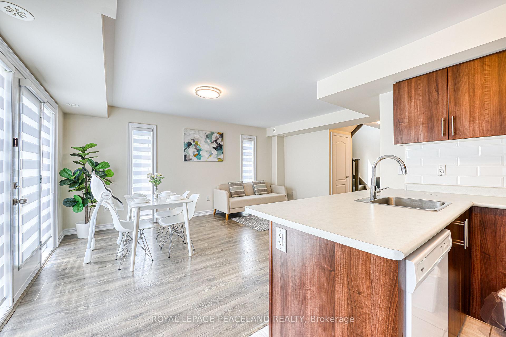Photo 9 of Unit 2813, 21 Westmeath Lane, Markham, Cornell — HOMEH