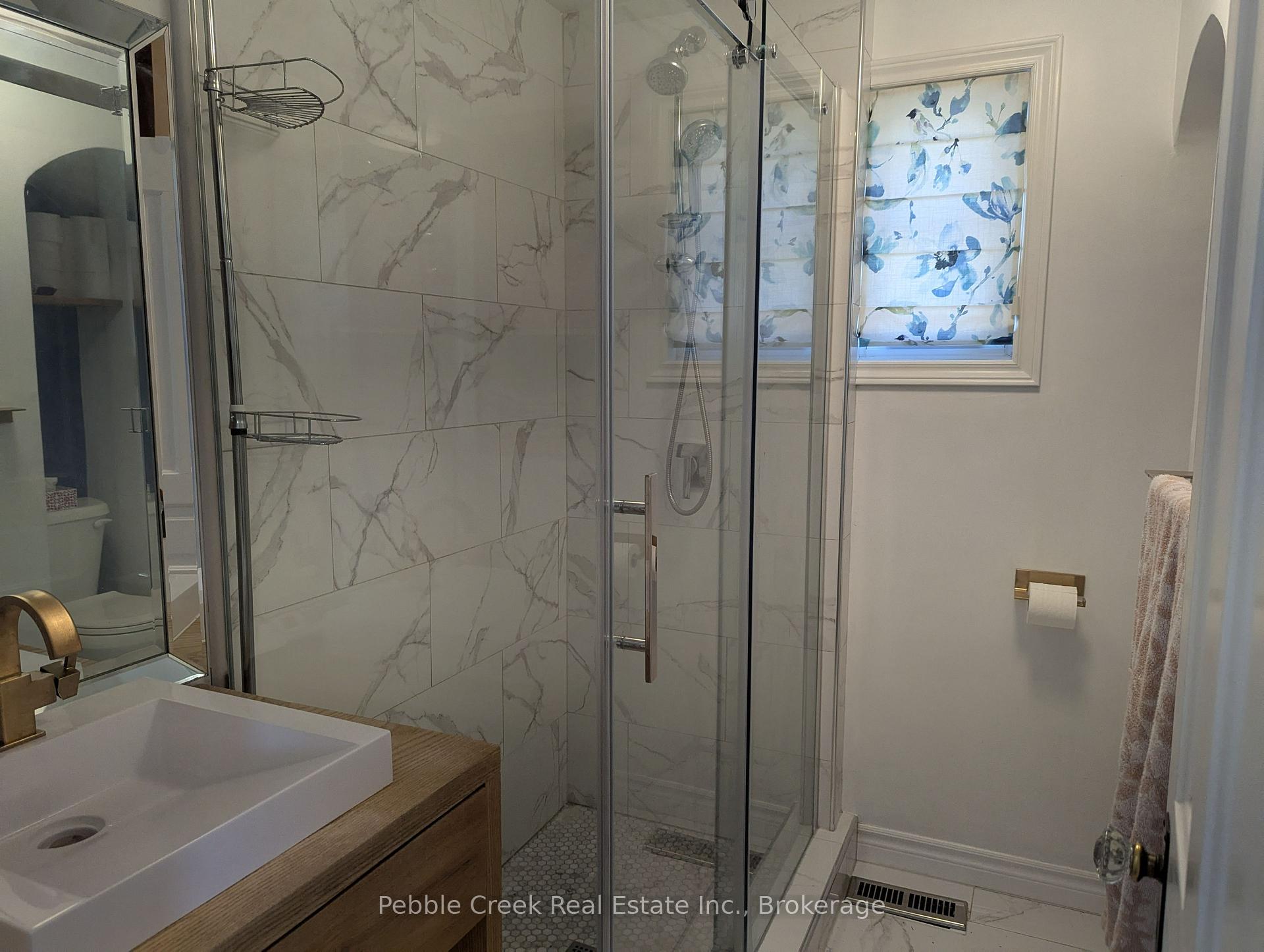Photo 10 of 146 Wellington Street S, Goderich, Goderich (Town) — HOMEH