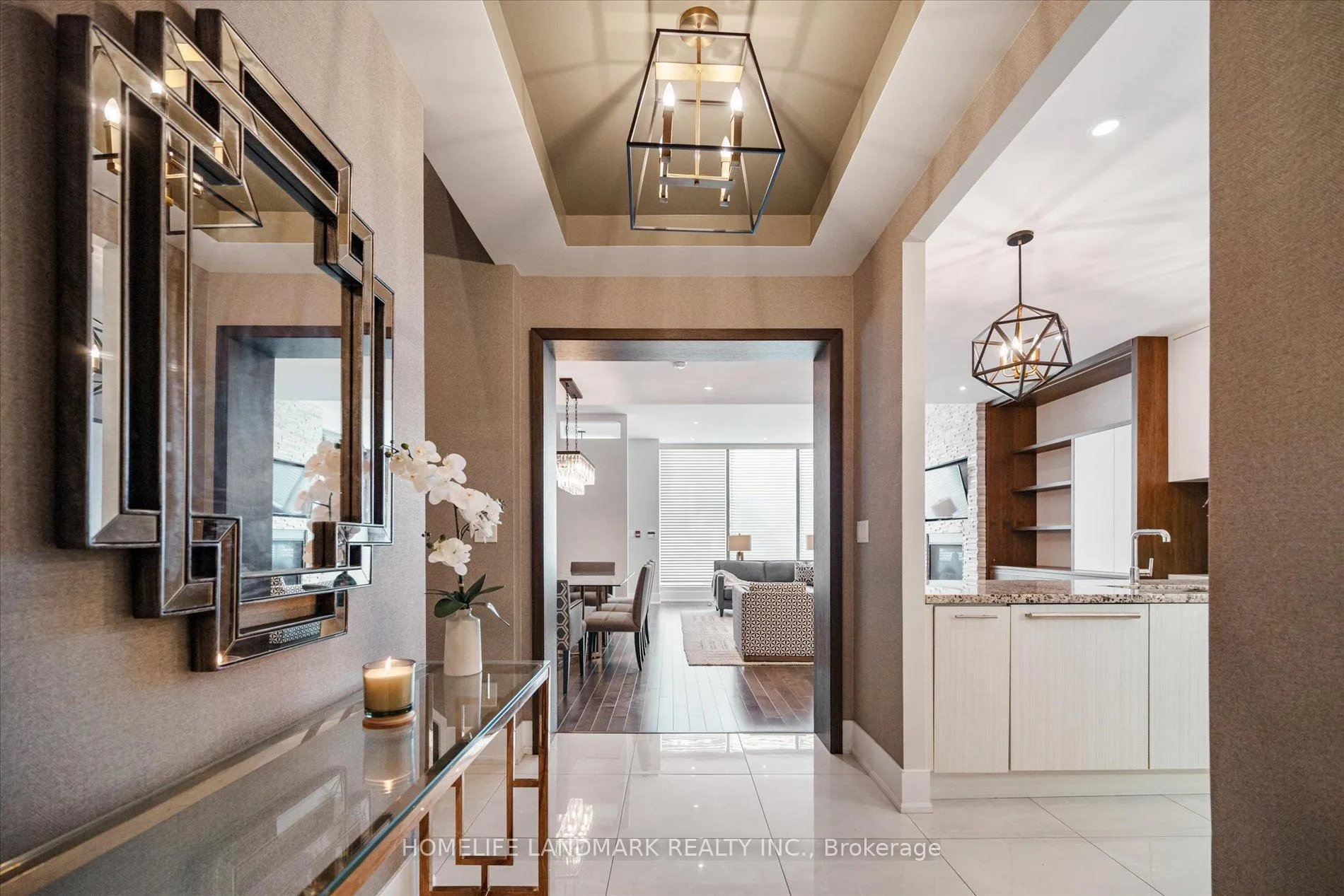 Photo 5 of Unit TH102, 29 Queens Quay E, Toronto, Waterfront Communities — HOMEH