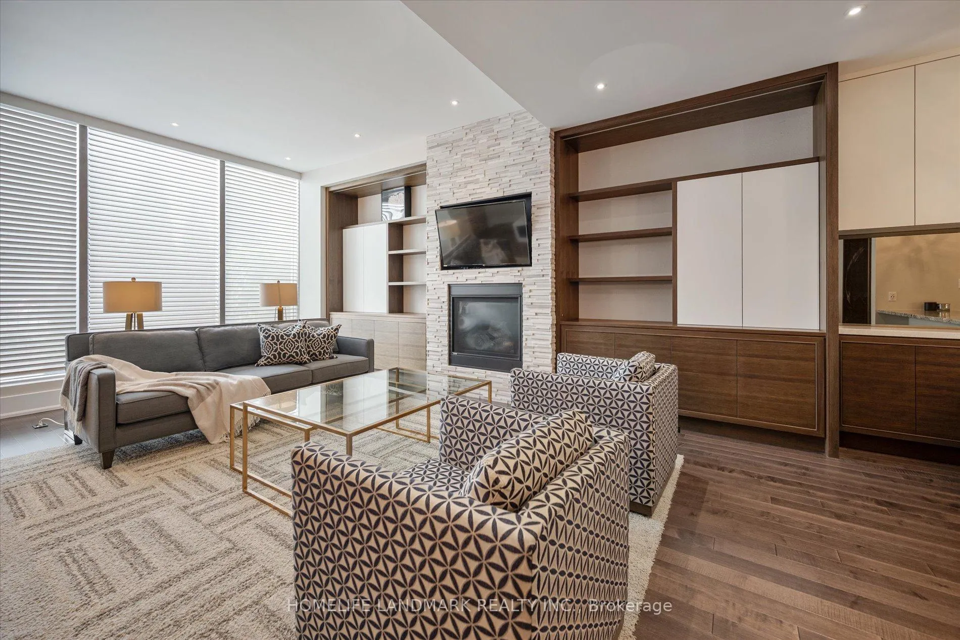 Photo 9 of Unit TH102, 29 Queens Quay E, Toronto, Waterfront Communities — HOMEH