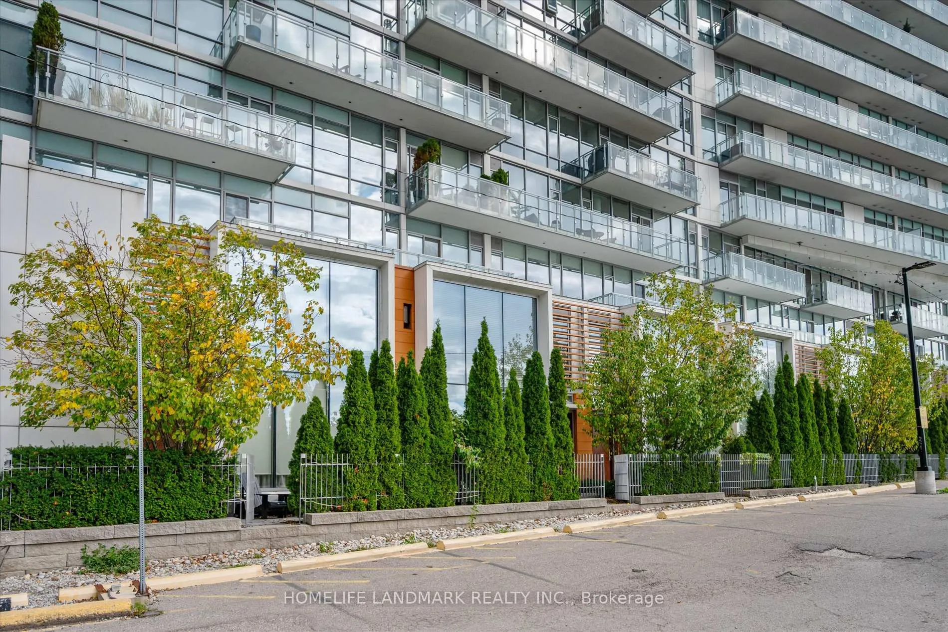 Photo 39 of Unit TH102, 29 Queens Quay E, Toronto, Waterfront Communities — HOMEH