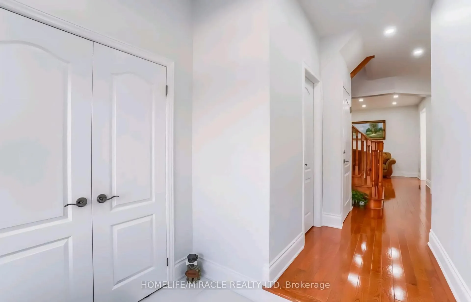 Photo 4 of 98 Speedwell Street, Brampton, Credit Valley — HOMEH