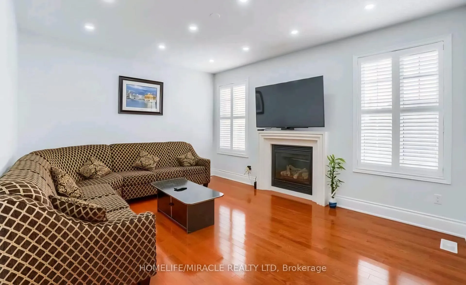 Photo 7 of 98 Speedwell Street, Brampton, Credit Valley — HOMEH