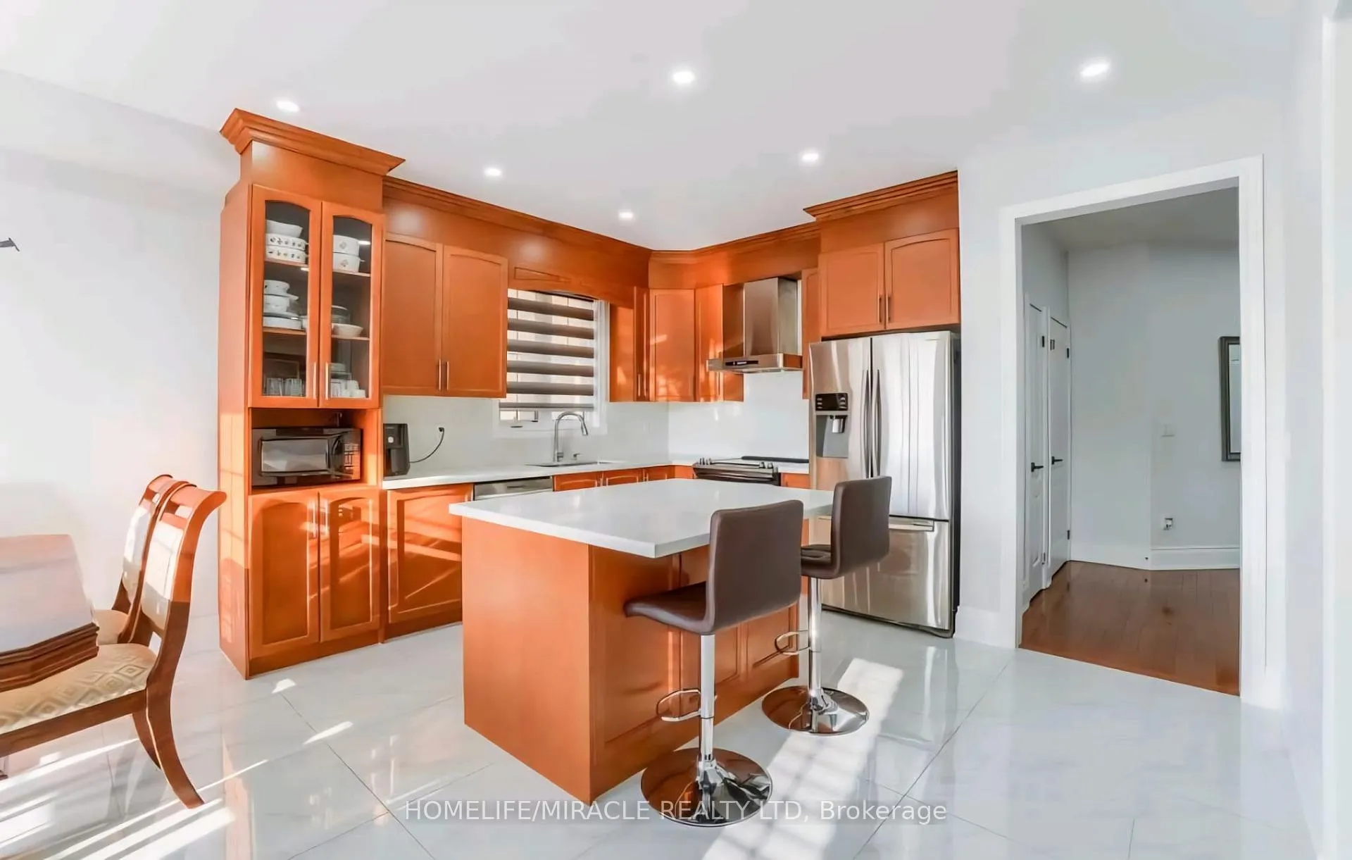 Photo 8 of 98 Speedwell Street, Brampton, Credit Valley — HOMEH