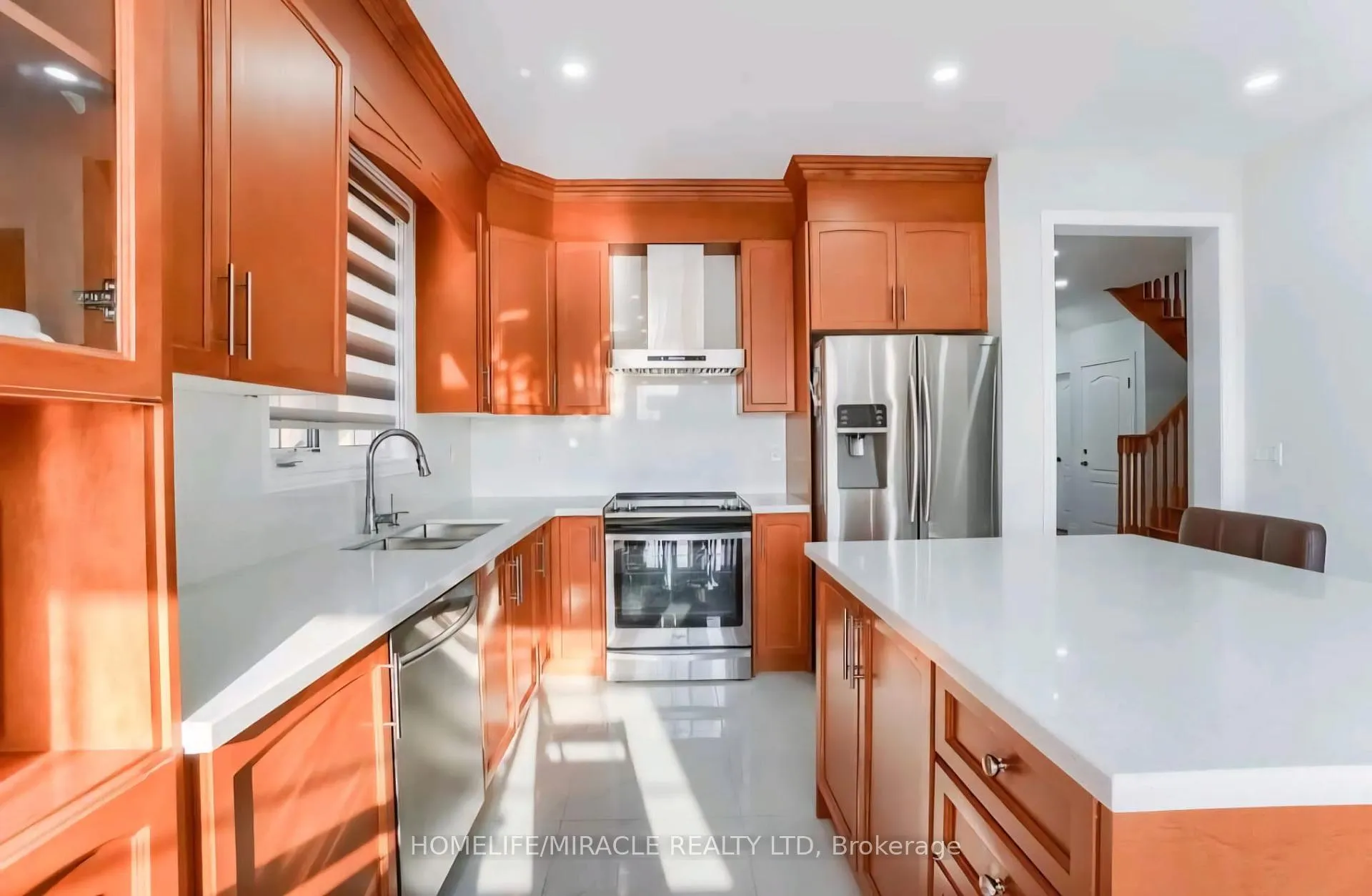 Photo 12 of 98 Speedwell Street, Brampton, Credit Valley — HOMEH