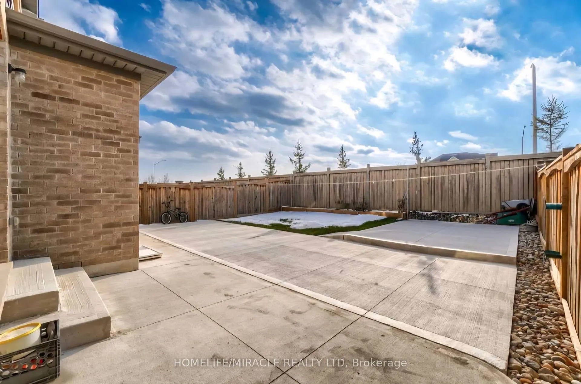 Photo 19 of 98 Speedwell Street, Brampton, Credit Valley — HOMEH