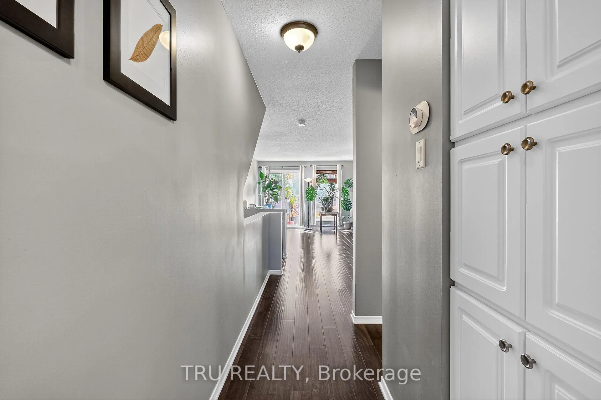 Photo 18 of 320 Cresthaven Drive, Ottawa, Barrhaven East — HOMEH