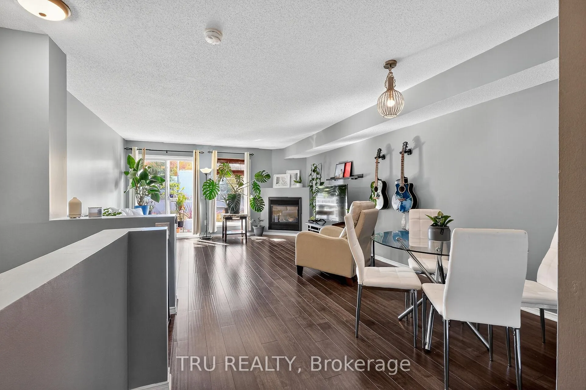 Photo 21 of 320 Cresthaven Drive, Ottawa, Barrhaven East — HOMEH