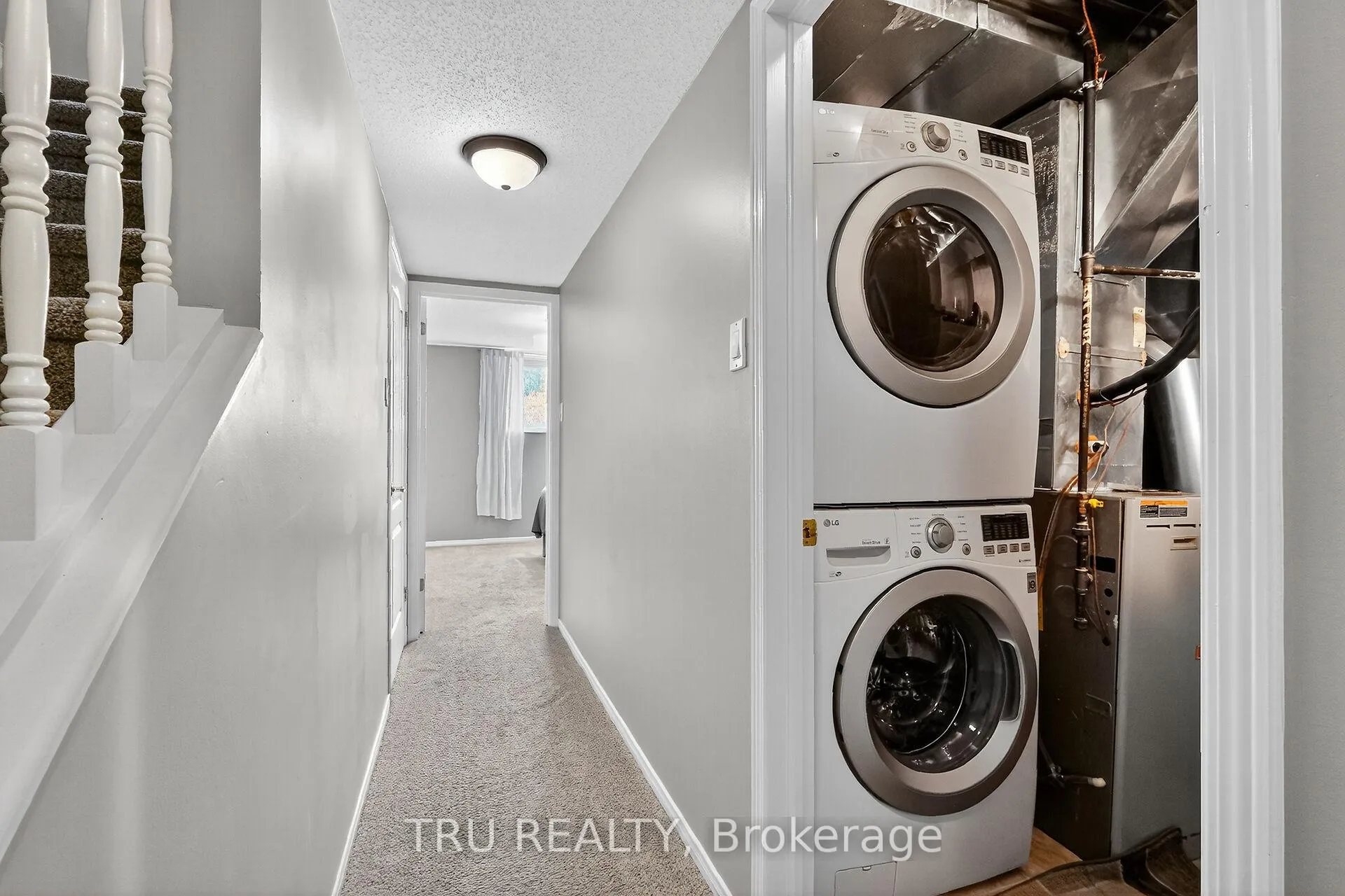 Photo 38 of 320 Cresthaven Drive, Ottawa, Barrhaven East — HOMEH