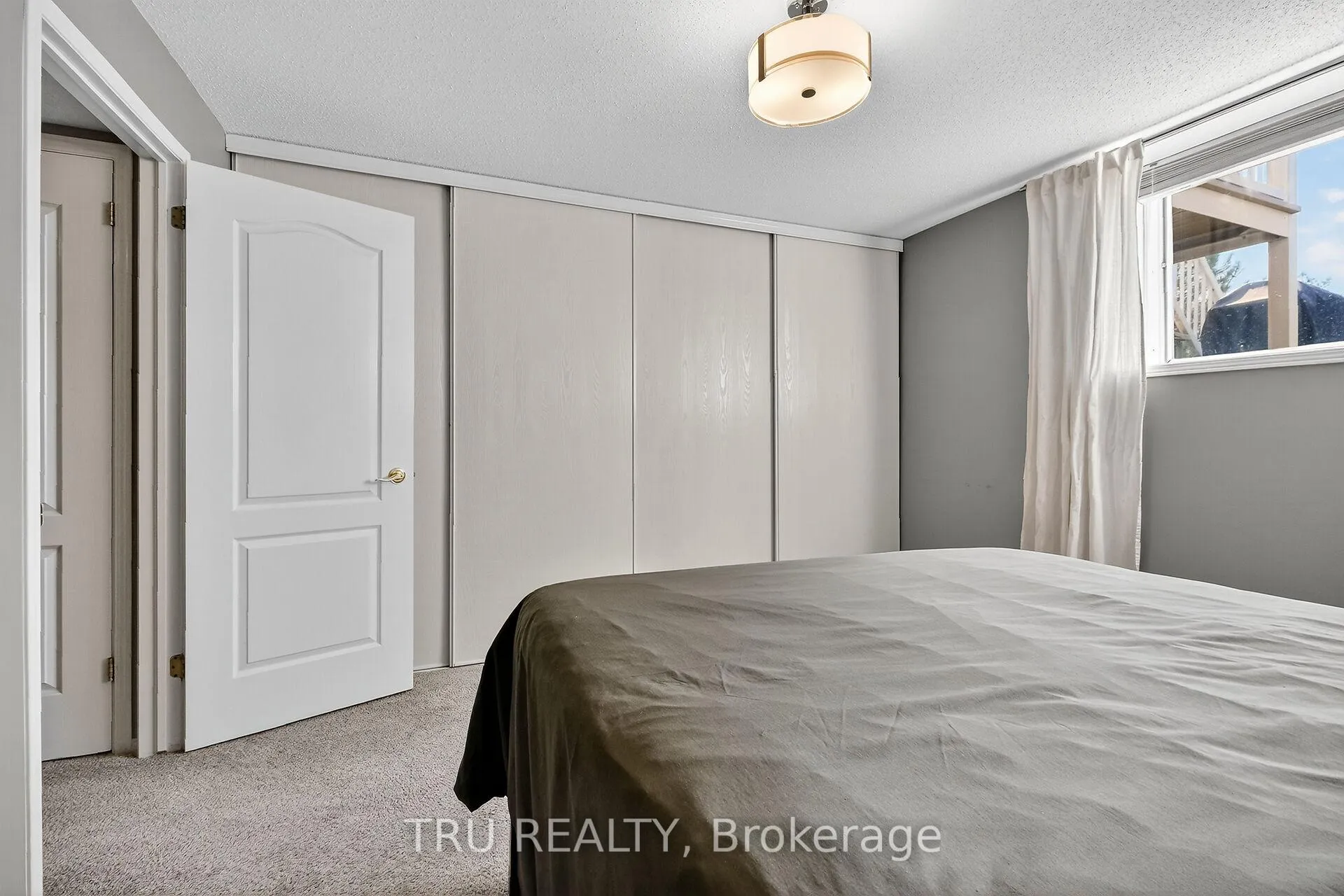 Photo 43 of 320 Cresthaven Drive, Ottawa, Barrhaven East — HOMEH