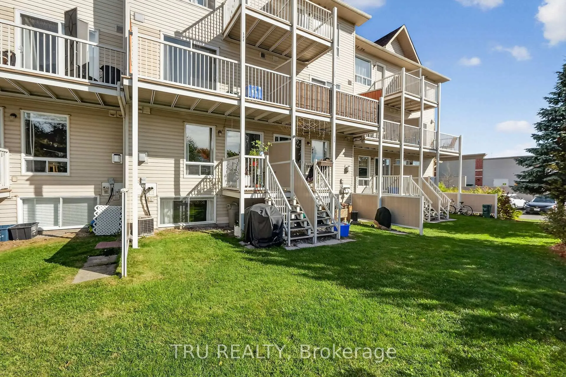 Photo 47 of 320 Cresthaven Drive, Ottawa, Barrhaven East — HOMEH