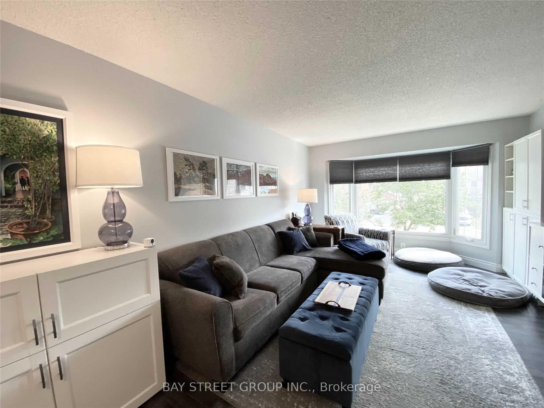 Photo 5 of Unit Upper, 86 Browning Trail, Barrie, Letitia Heights — HOMEH