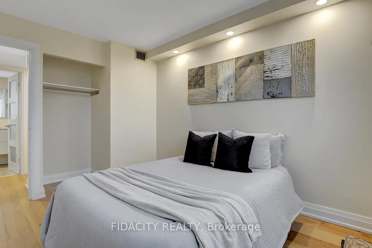Photo 17 of Unit 908, 1195 Richmond Road, Ottawa, Woodroffe — HOMEH