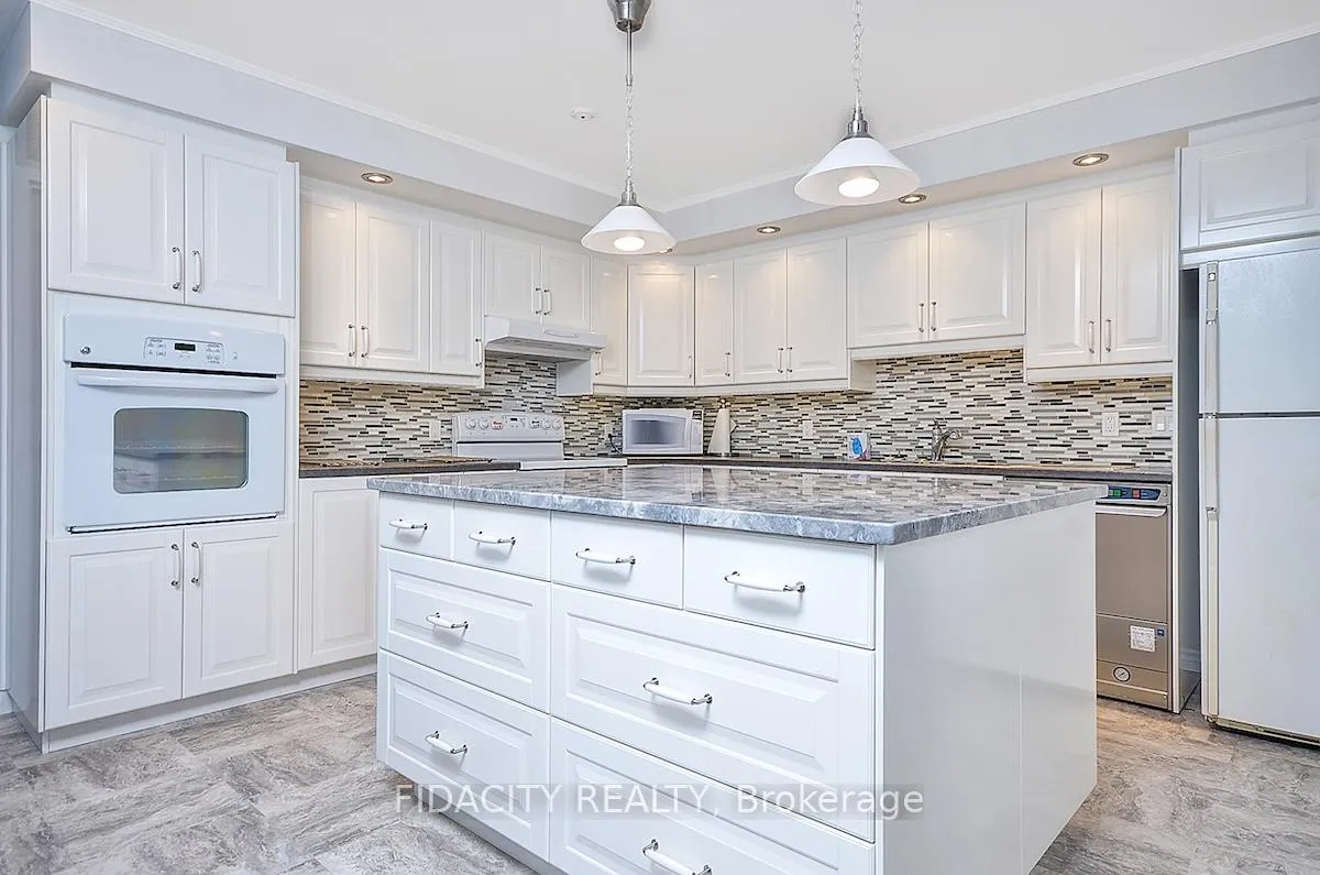 Photo 28 of Unit 908, 1195 Richmond Road, Ottawa, Woodroffe — HOMEH