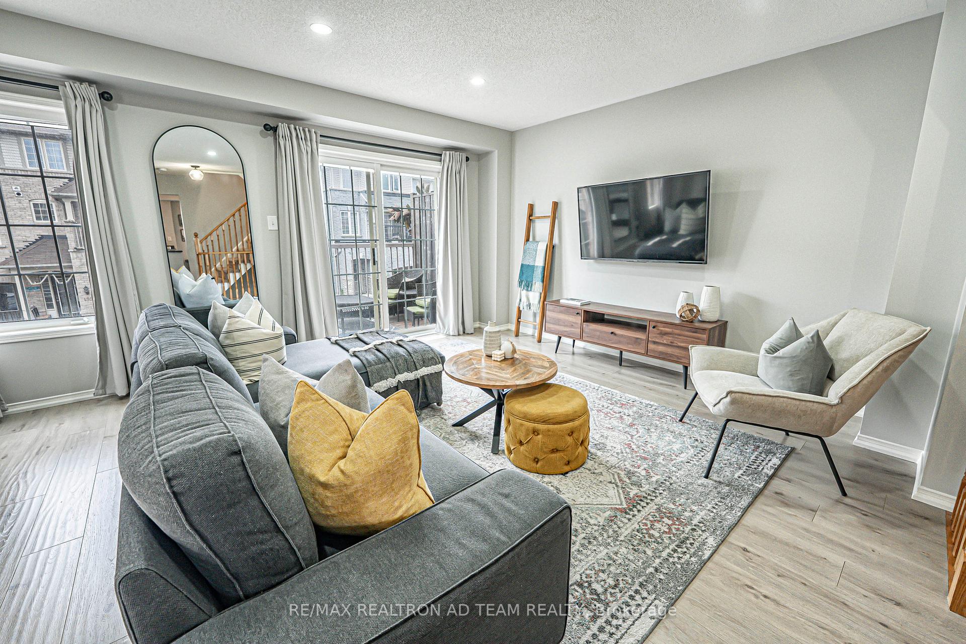 Photo 11 of 56 Barnham Street, Ajax, Central East — HOMEH