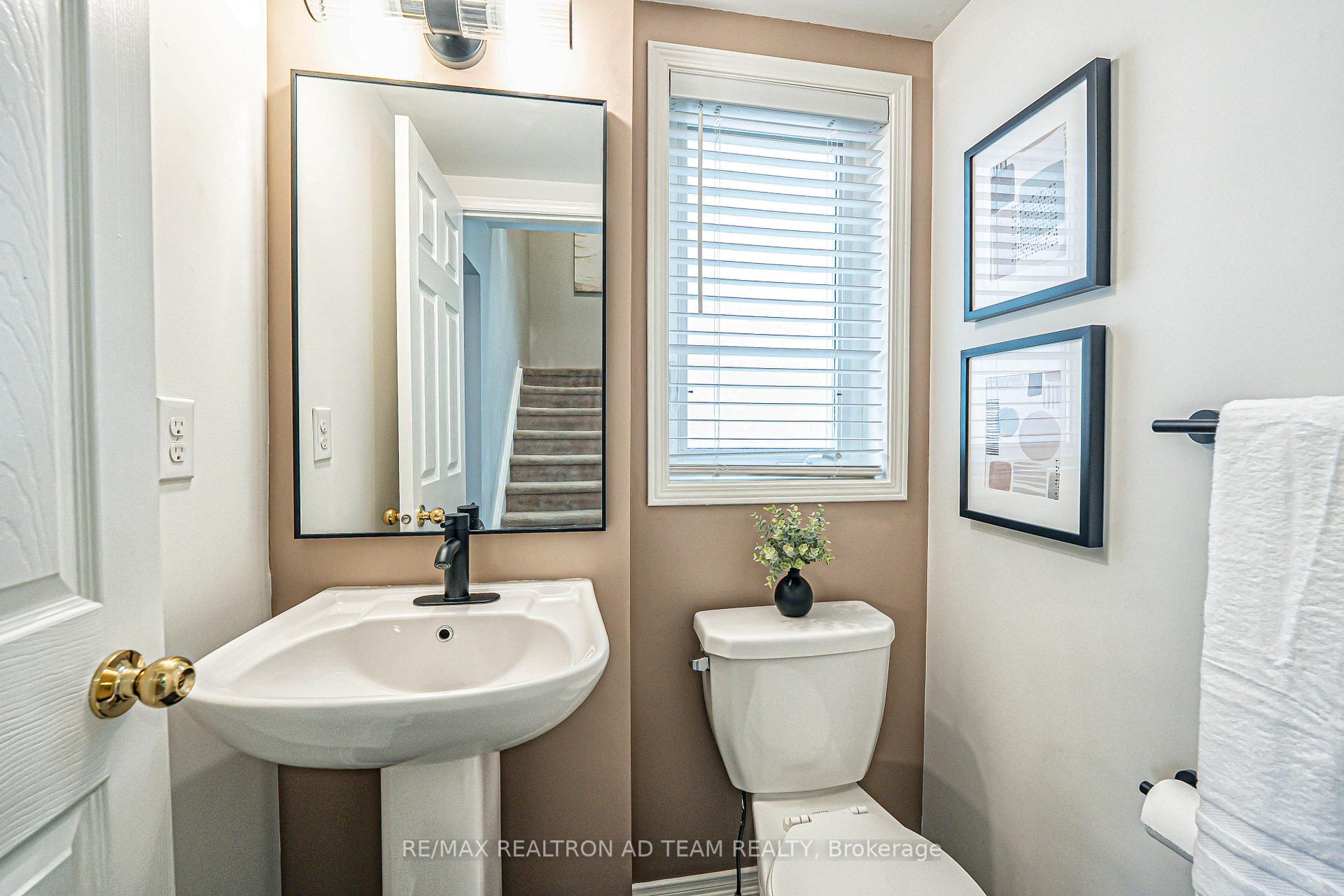 Photo 21 of 56 Barnham Street, Ajax, Central East — HOMEH