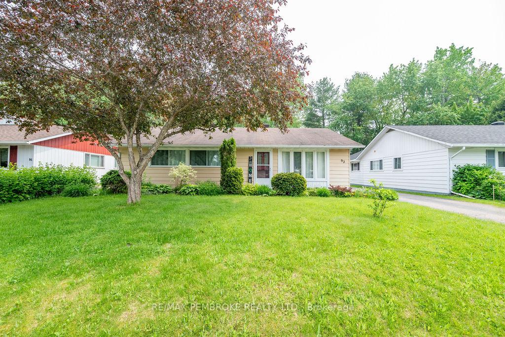 Photo 4 of 92 Glendale Avenue, Deep River — HOMEH