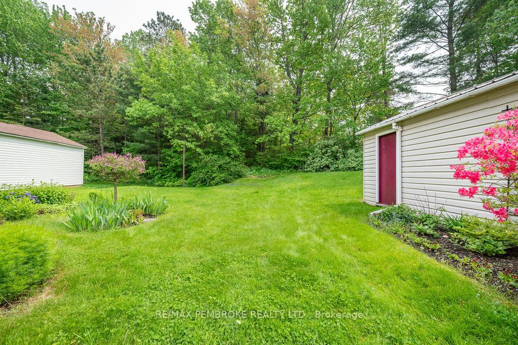 Photo 17 of 92 Glendale Avenue, Deep River — HOMEH