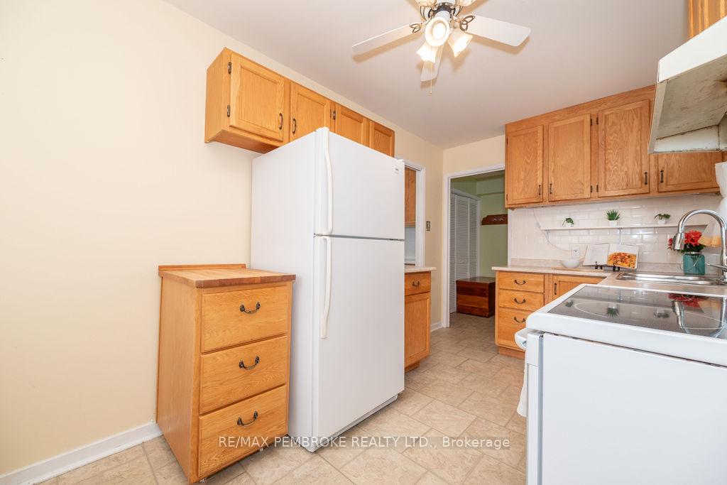Photo 27 of 92 Glendale Avenue, Deep River — HOMEH