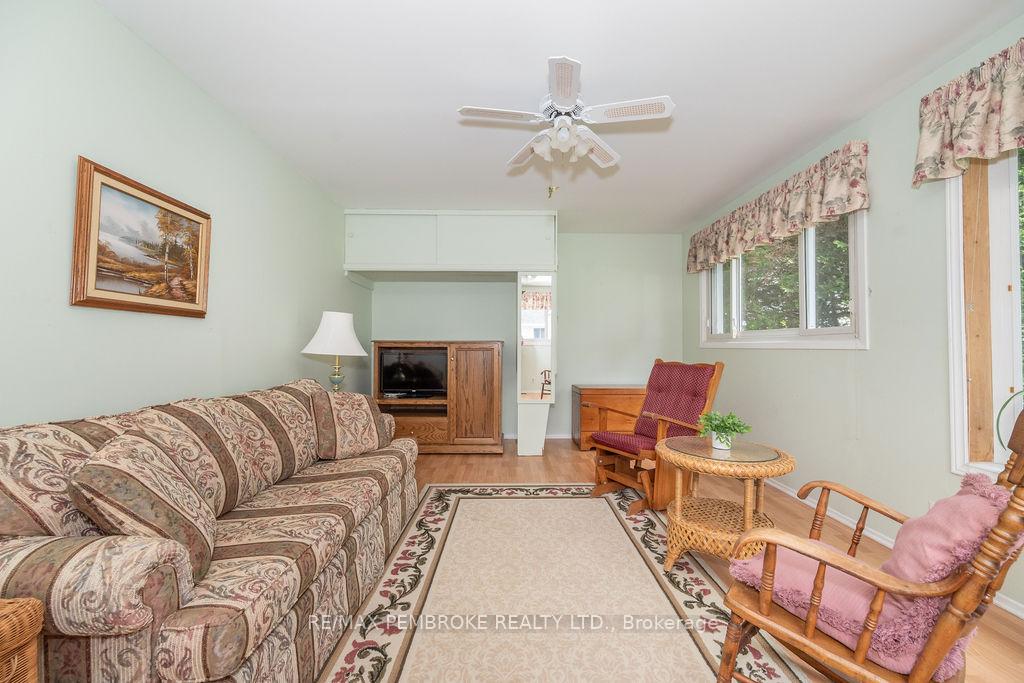 Photo 37 of 92 Glendale Avenue, Deep River — HOMEH