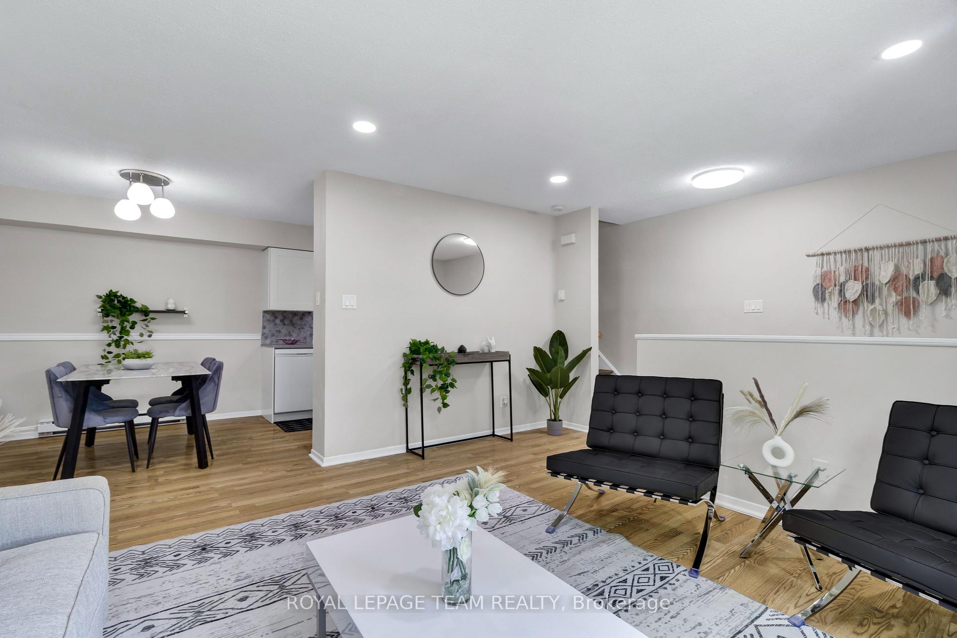 Photo 6 of Unit L, 5 Banner Road, Ottawa, Sheahan Estates/Trend Village — HOMEH