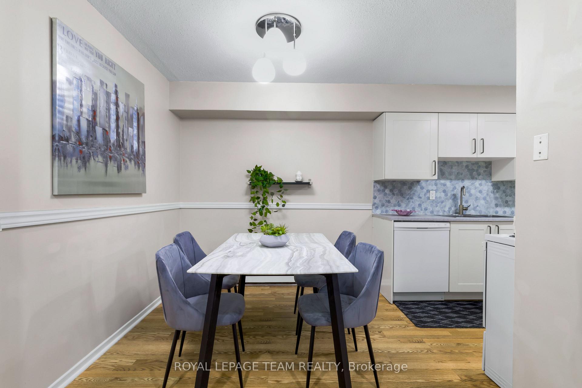 Photo 10 of Unit L, 5 Banner Road, Ottawa, Sheahan Estates/Trend Village — HOMEH