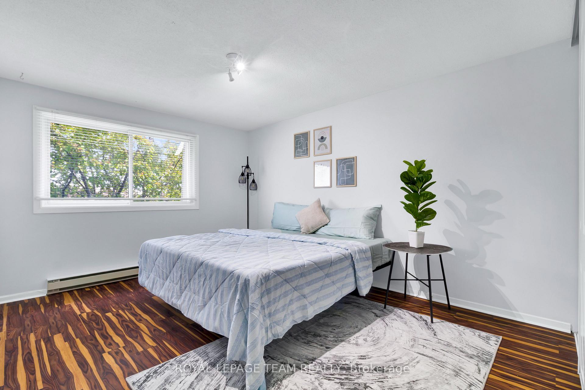 Photo 15 of Unit L, 5 Banner Road, Ottawa, Sheahan Estates/Trend Village — HOMEH