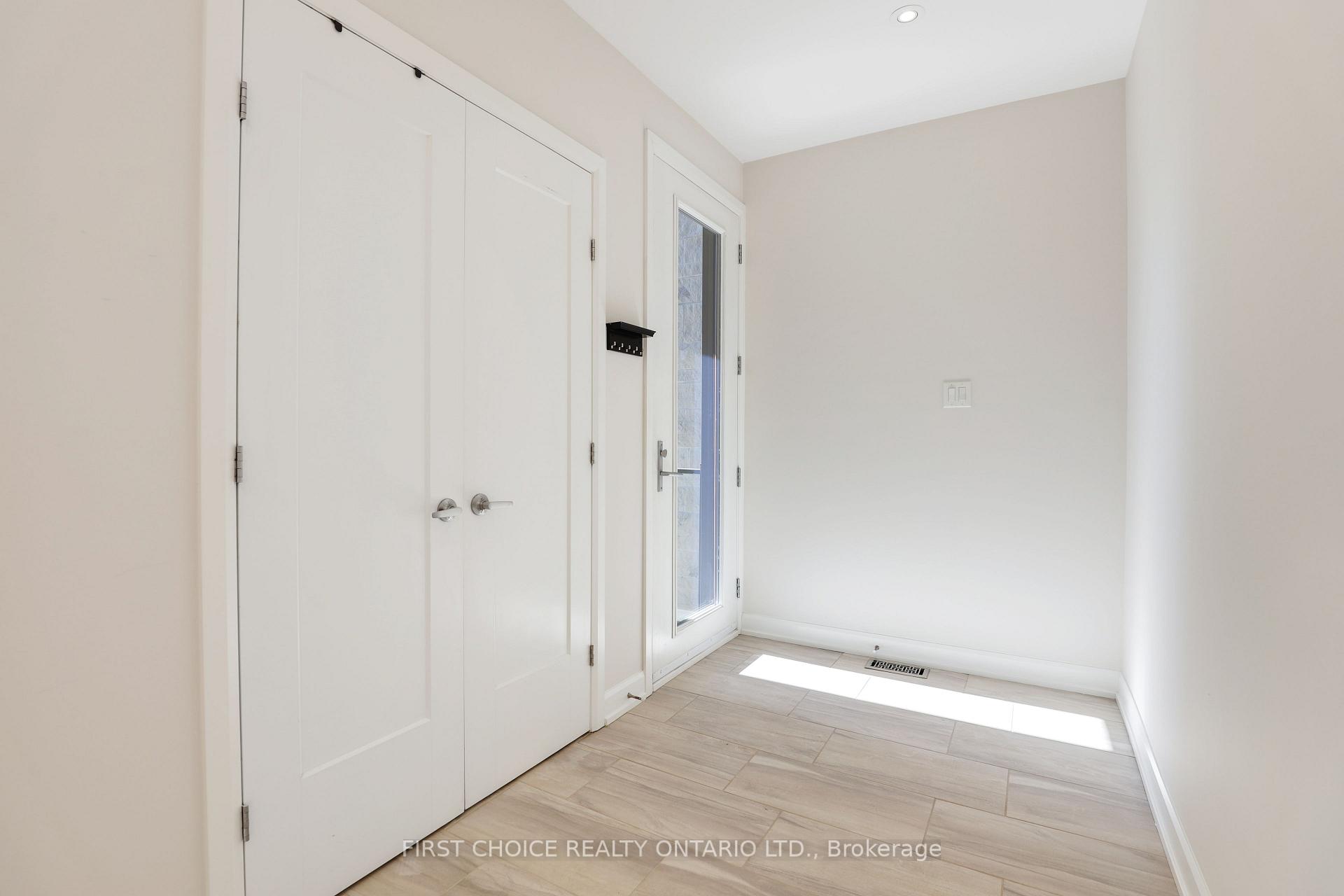 Photo 2 of 127 Clegg Street, Ottawa, Ottawa East — HOMEH