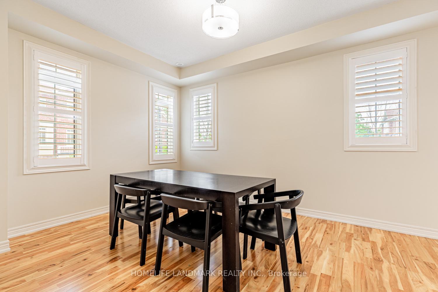 Photo 13 of 29 Spiv Grove Way, Markham, Greensborough — HOMEH