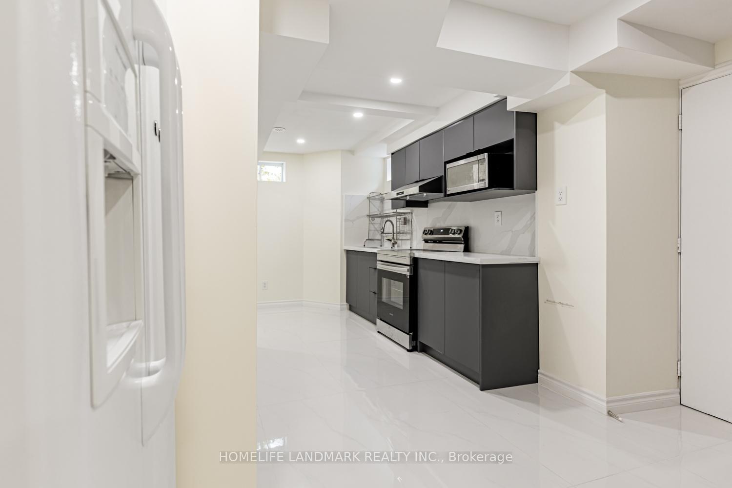 Photo 35 of 29 Spiv Grove Way, Markham, Greensborough — HOMEH