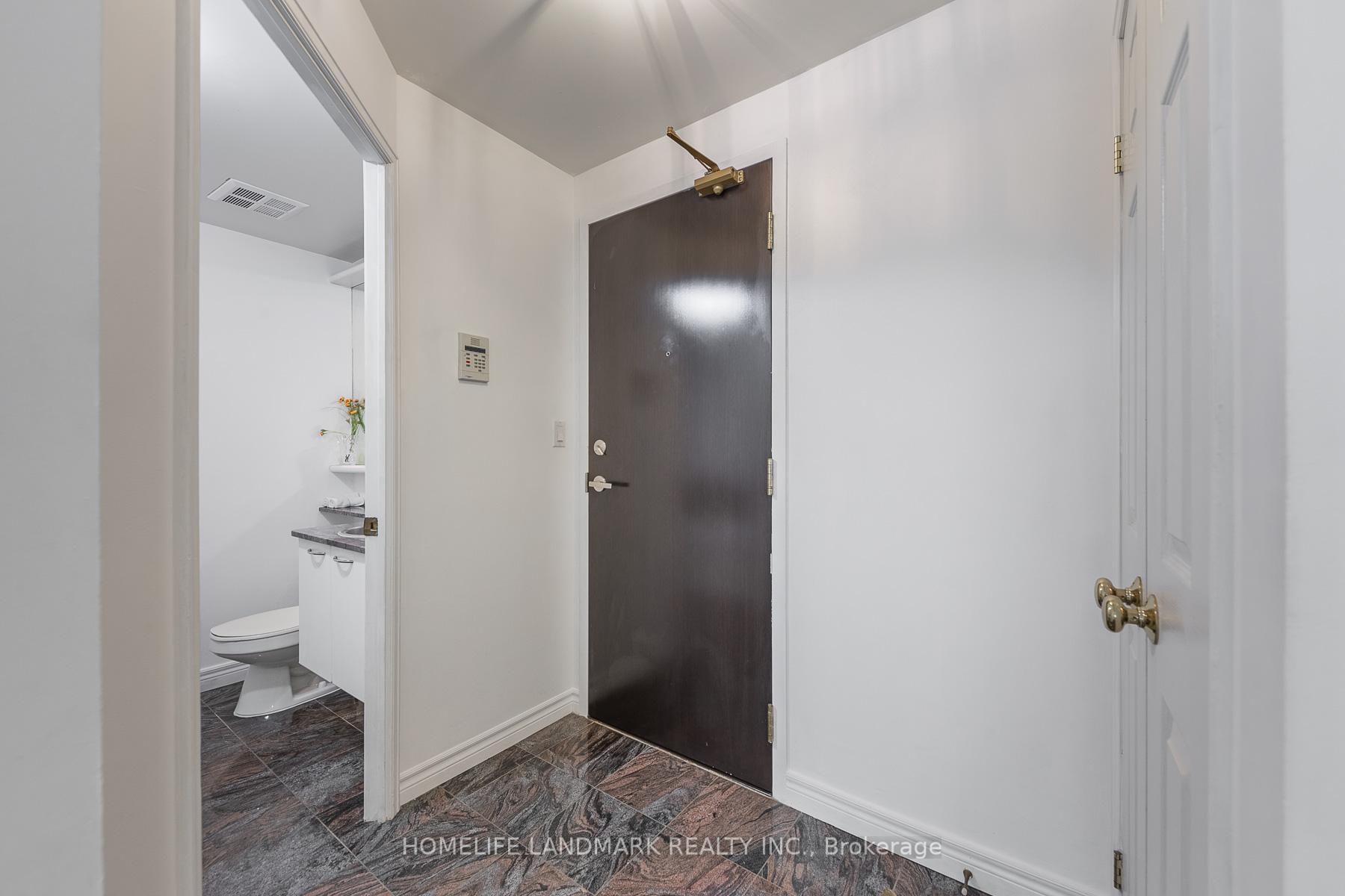 Photo 5 of Unit 1101, 55 Bloor Street E, Toronto, Church-Yonge Corridor — HOMEH