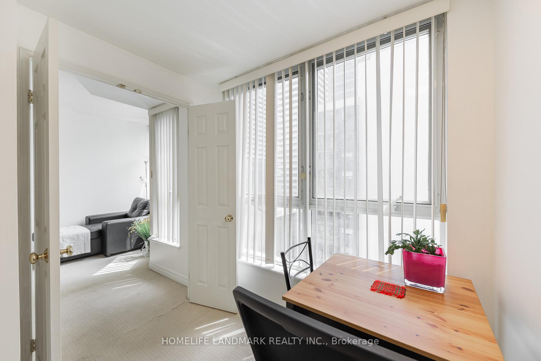 Photo 25 of Unit 1101, 55 Bloor Street E, Toronto, Church-Yonge Corridor — HOMEH