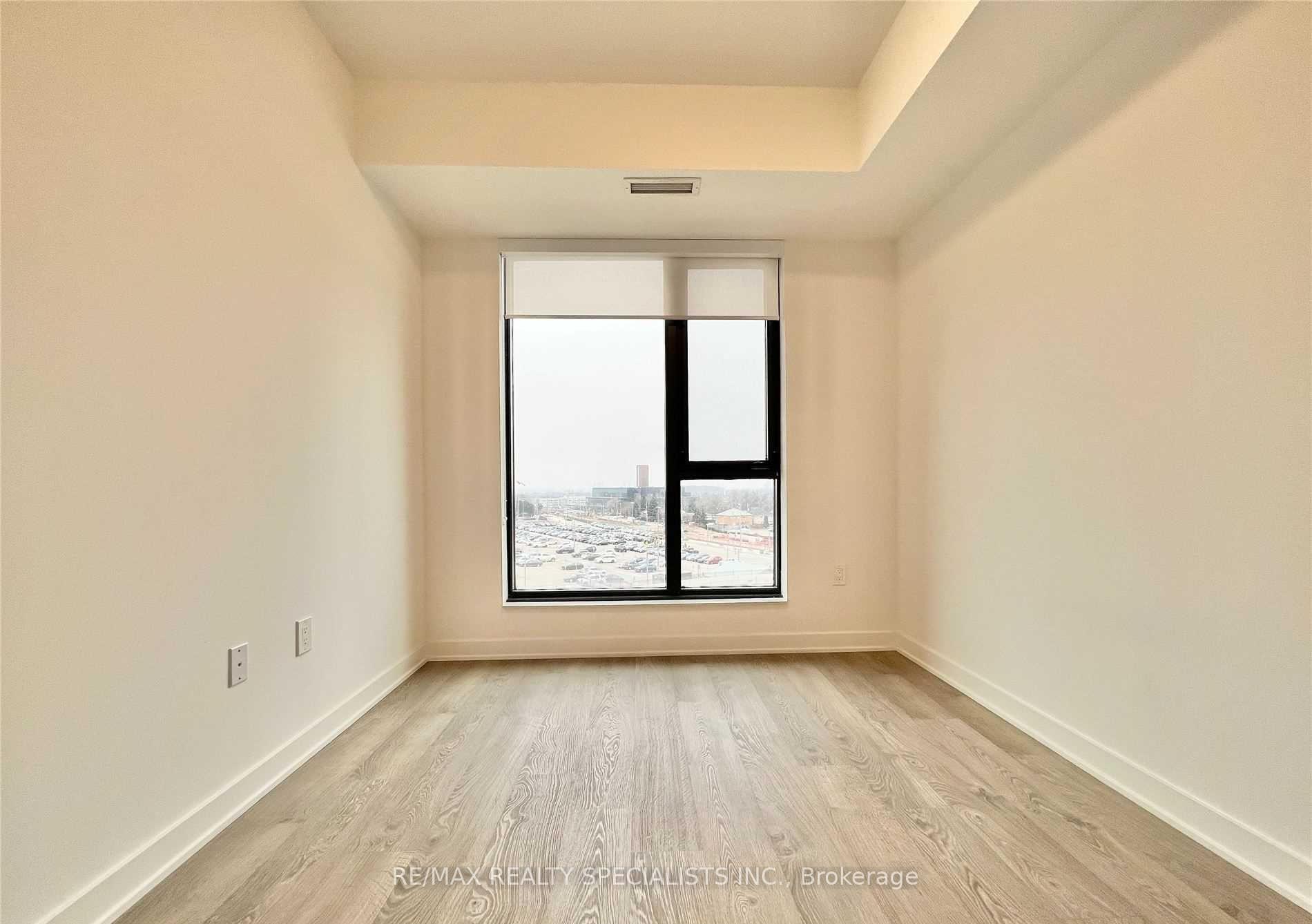 Photo 6 of Unit 301, 120 Eagle Rock Way, Vaughan, Rural Vaughan — HOMEH