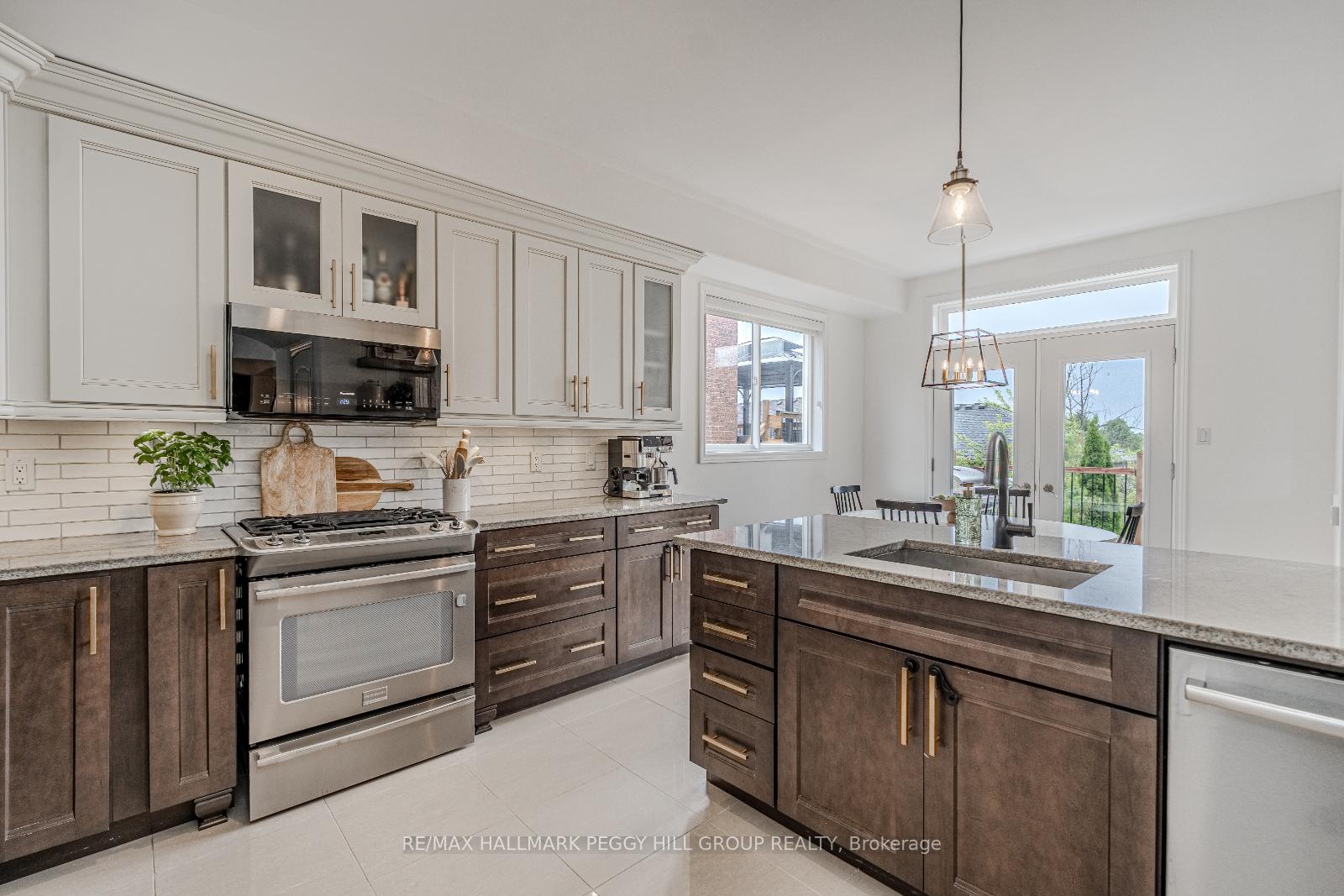 Photo 13 of 109 Birkhall Place, Barrie, Innis-Shore — HOMEH