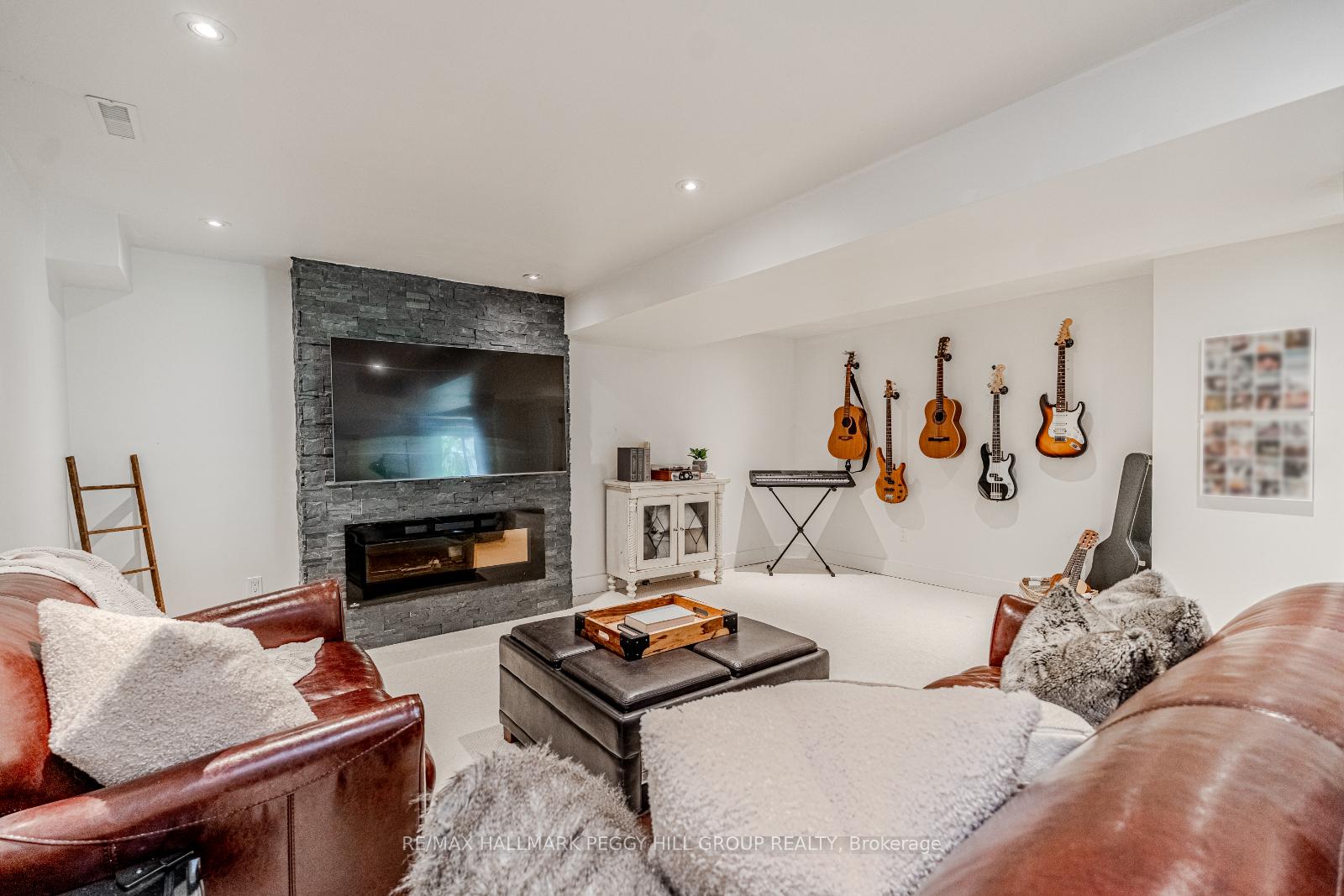 Photo 24 of 109 Birkhall Place, Barrie, Innis-Shore — HOMEH