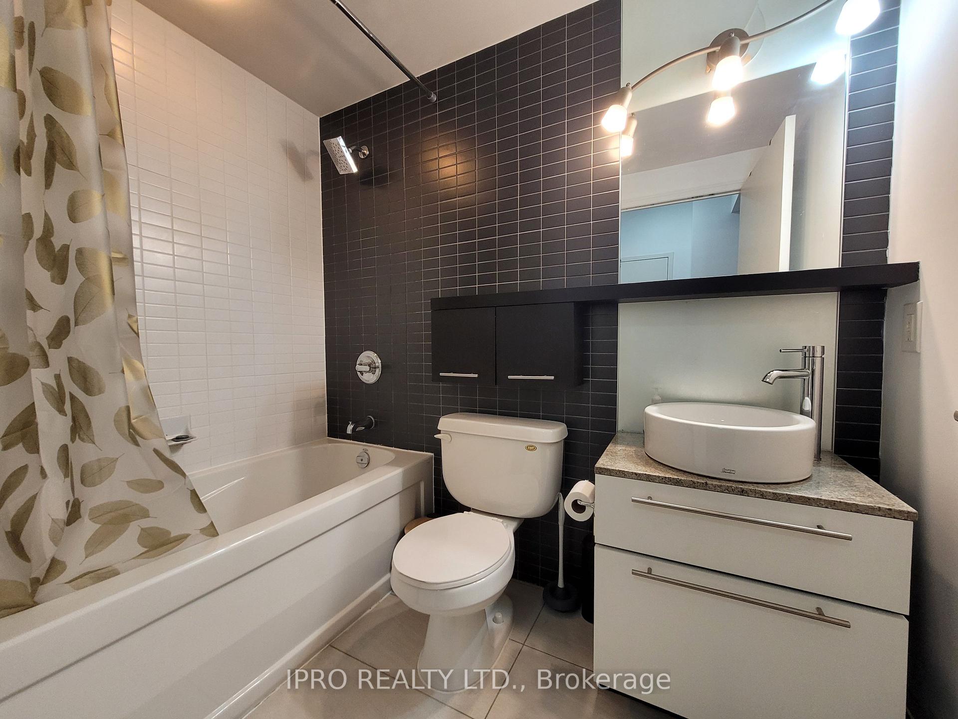 Photo 11 of Unit 2101, 25 Carlton Street, Toronto, Church-Yonge Corridor — HOMEH