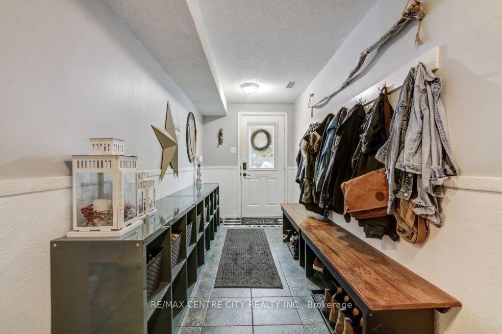 Photo 3 of Unit 3, 301 Carlow Road, Central Elgin, Rural Central Elgin — HOMEH